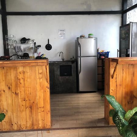 Nomad Tropical Hostel Canggu Dalung  外观 照片