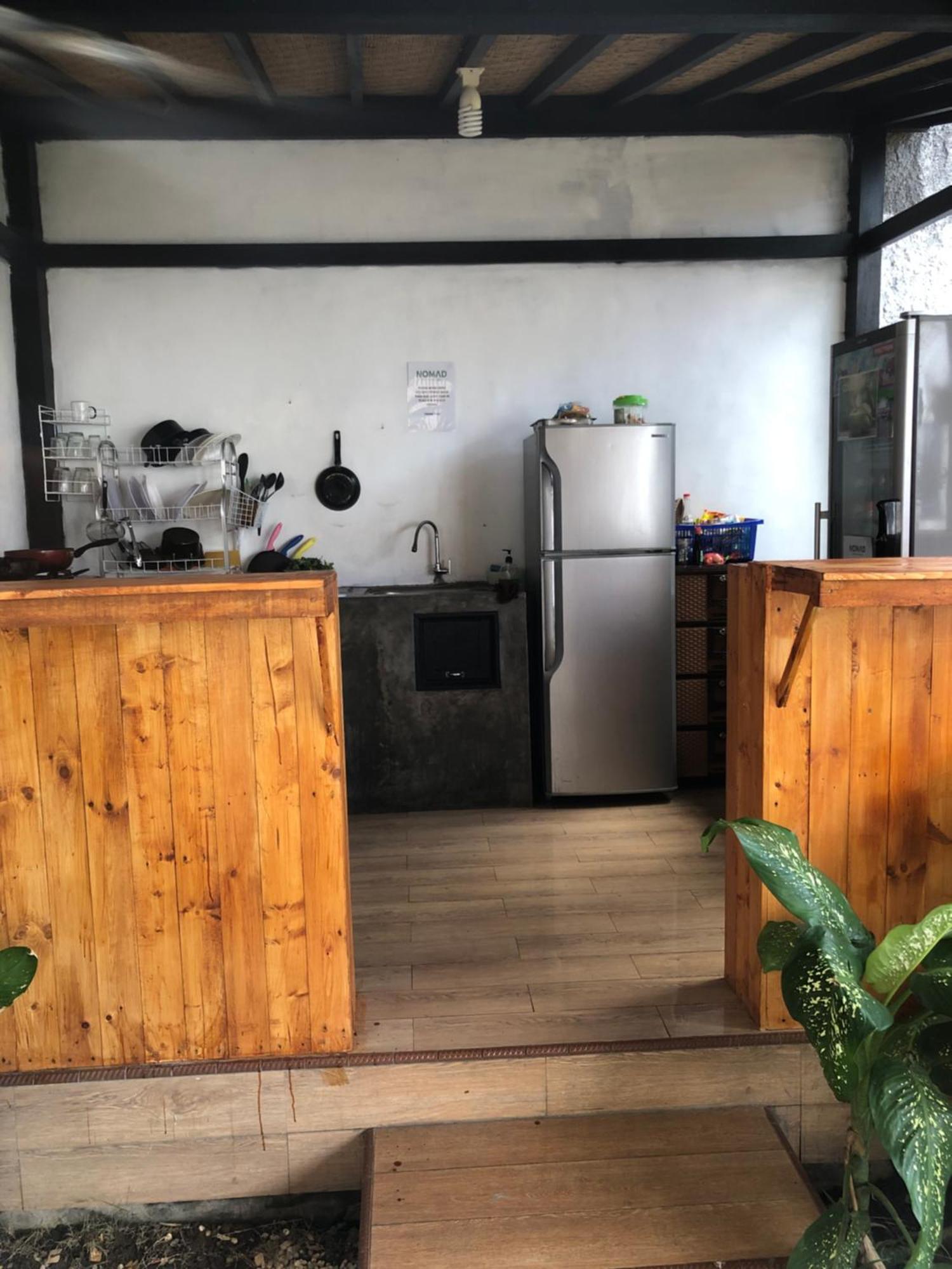 Nomad Tropical Hostel Canggu Dalung  外观 照片